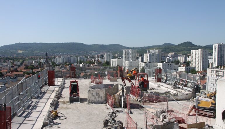 Nouvelle étape dans la démolition de l’Allée des Dômes !