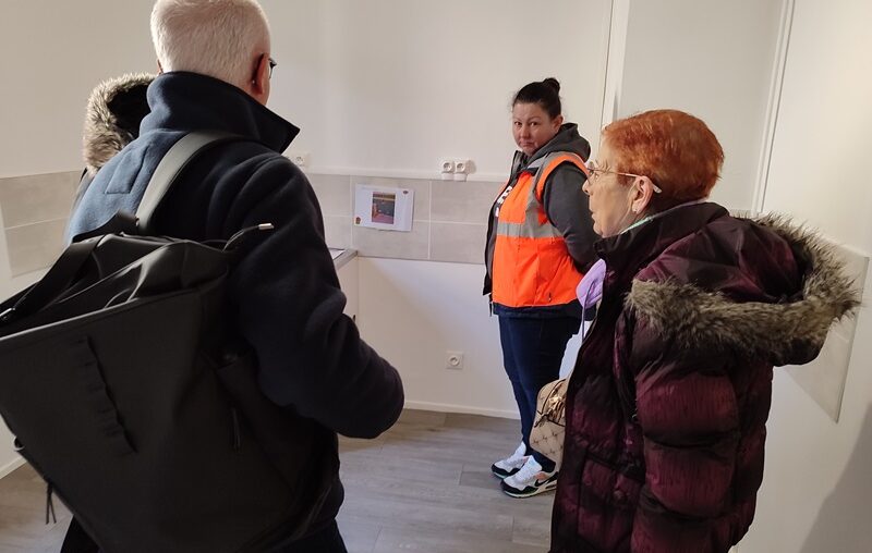 Réhabilitation de la résidence « Le Presbytère » : les habitants découvrent le logement témoin